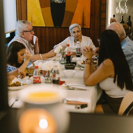 Manakin Hostal & Resto Manta Esterno foto